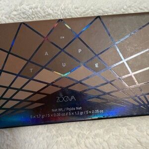 ZOEVA Taupe Eyeshadow Palette with Holographic Design